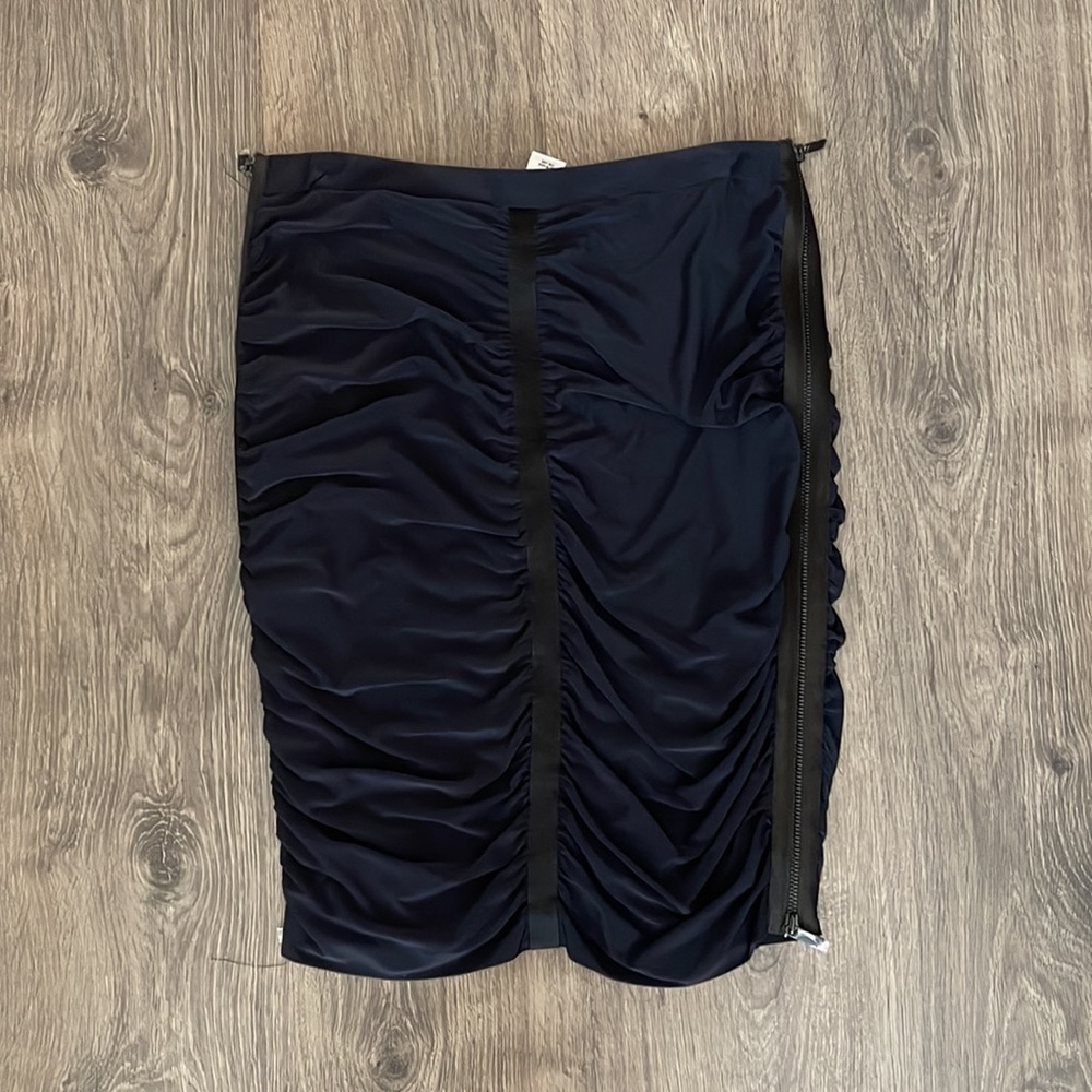 Cache skirt - Picture 3 of 3